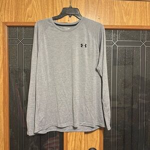 Gray Under armor long sleeve